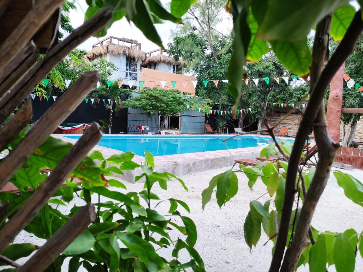 The All Inclusive Hostel - Food, Drinks And Transportation To The Beach And Cenotes Tulum Pueblo Buitenkant foto